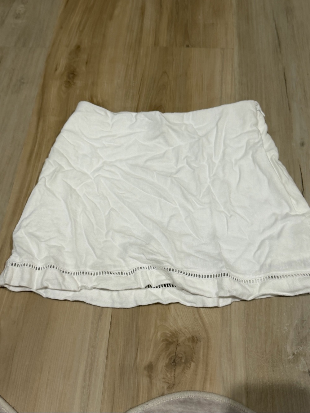 Abercrombie & Fitch White Eyelet-Trim Mini Skirt